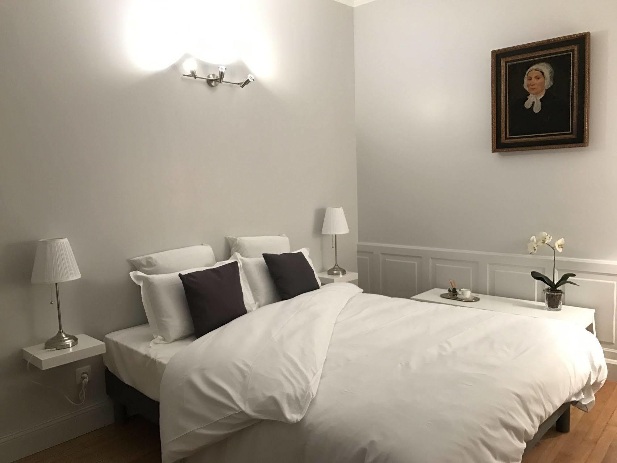 Villa Clement Appart'Hotel Санс Екстер'єр фото